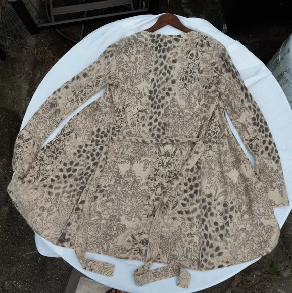 Vertigo Paris Lambswool/Angora Animal Print Long Sweater with Belt - Picture 13 of 14